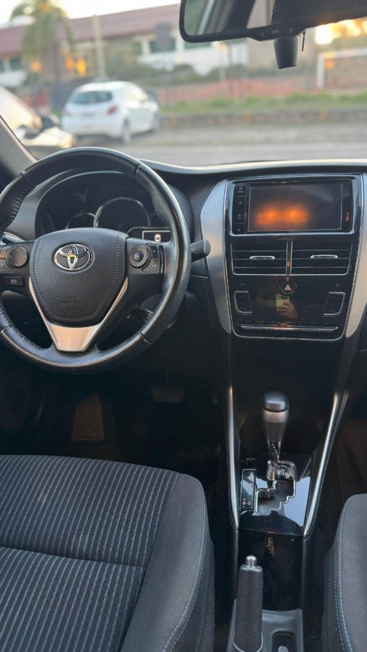 Toyota Yaris Usado Financiado en Córdoba, deRuedas