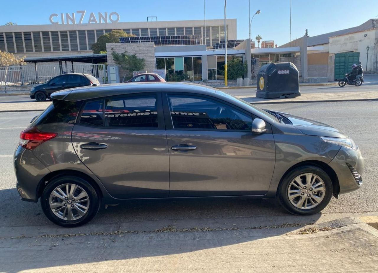 Toyota Yaris Usado Financiado en San Juan, deRuedas