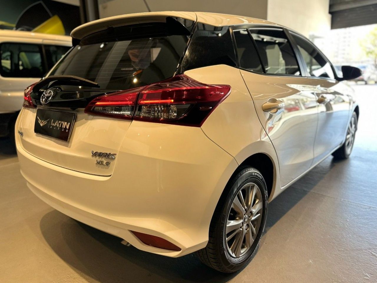 Toyota Yaris Usado Financiado en Córdoba, deRuedas