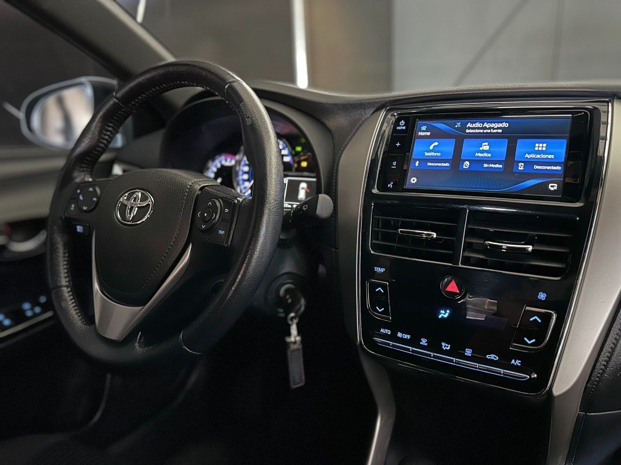 Toyota Yaris Usado Financiado en Córdoba, deRuedas