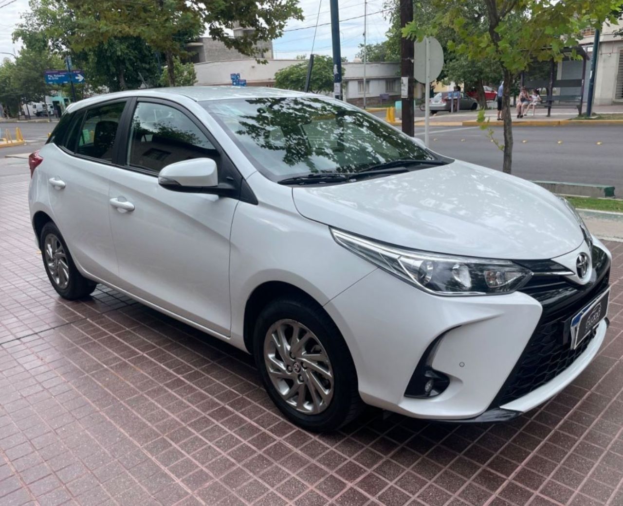 Toyota Yaris Usado Financiado en Mendoza, deRuedas