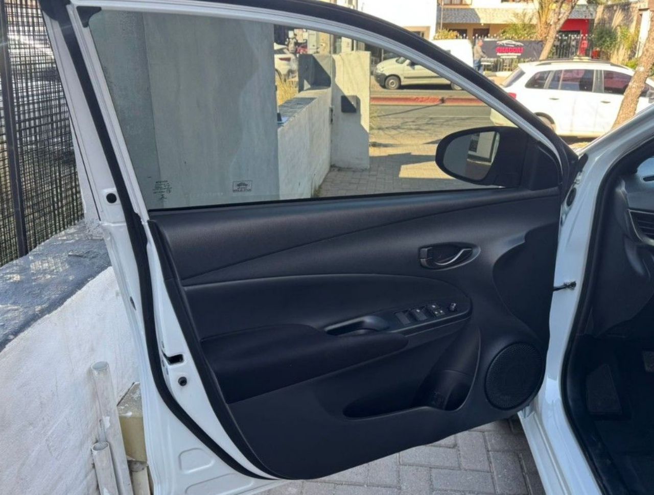 Toyota Yaris Usado Financiado en Córdoba, deRuedas