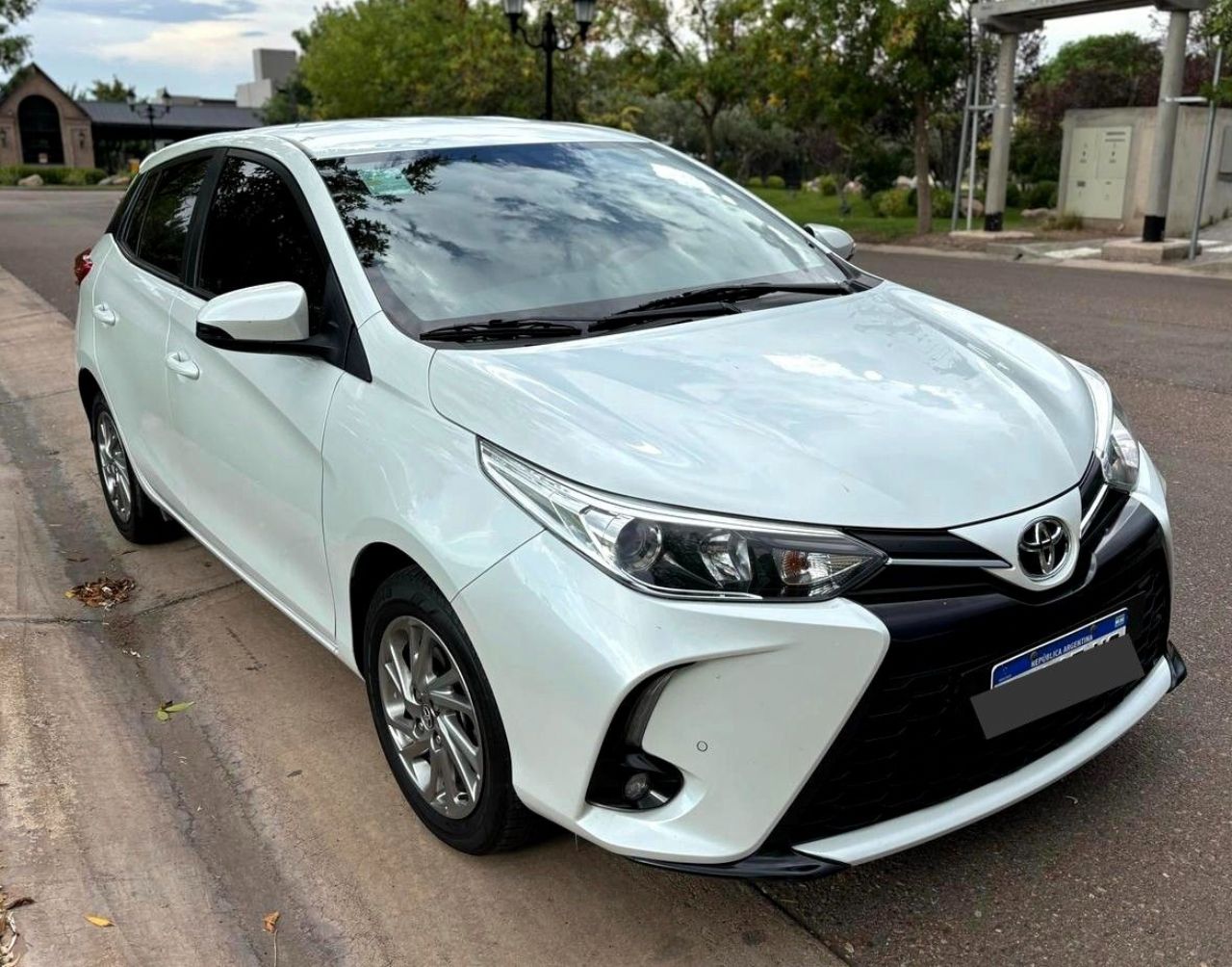 Toyota Yaris Usado Financiado en Mendoza, deRuedas