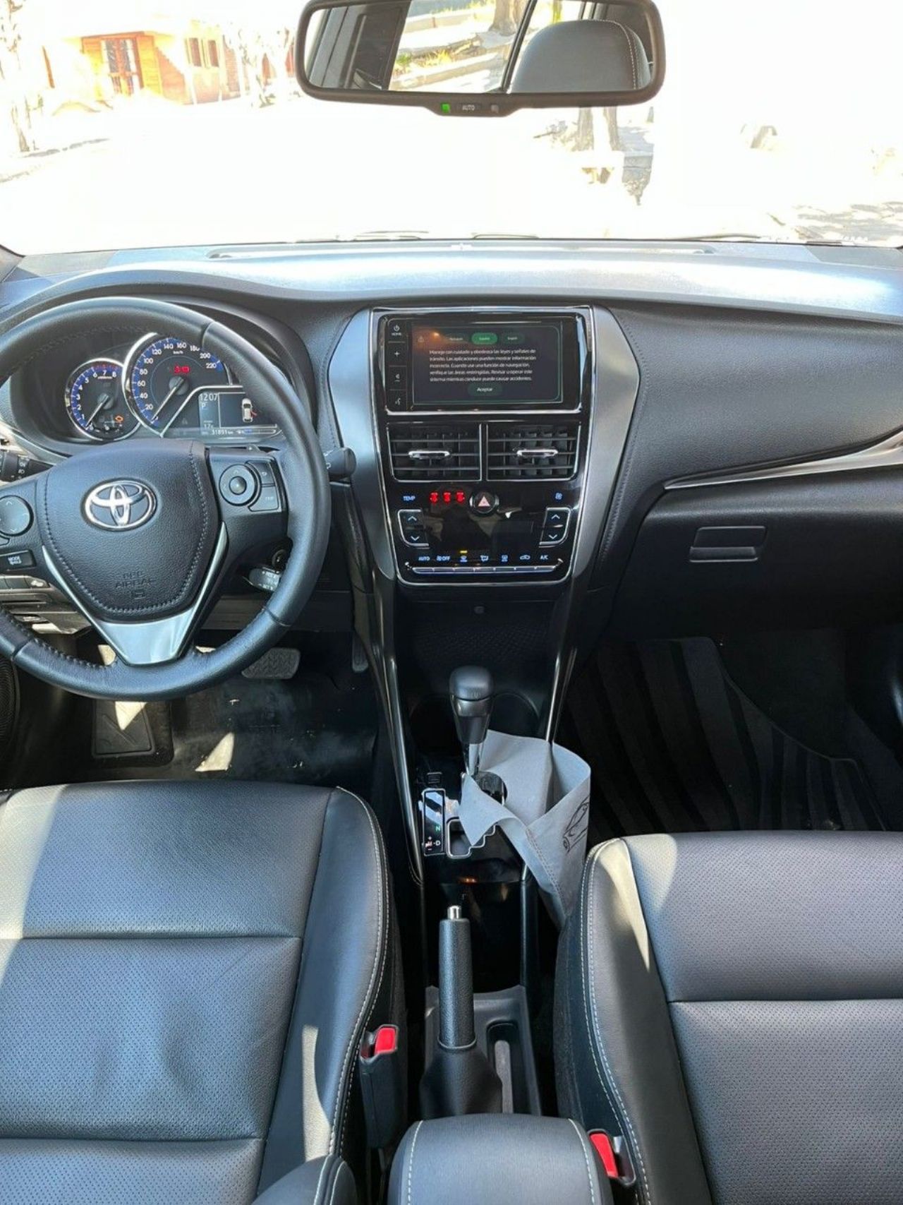 Toyota Yaris Usado Financiado en Mendoza, deRuedas