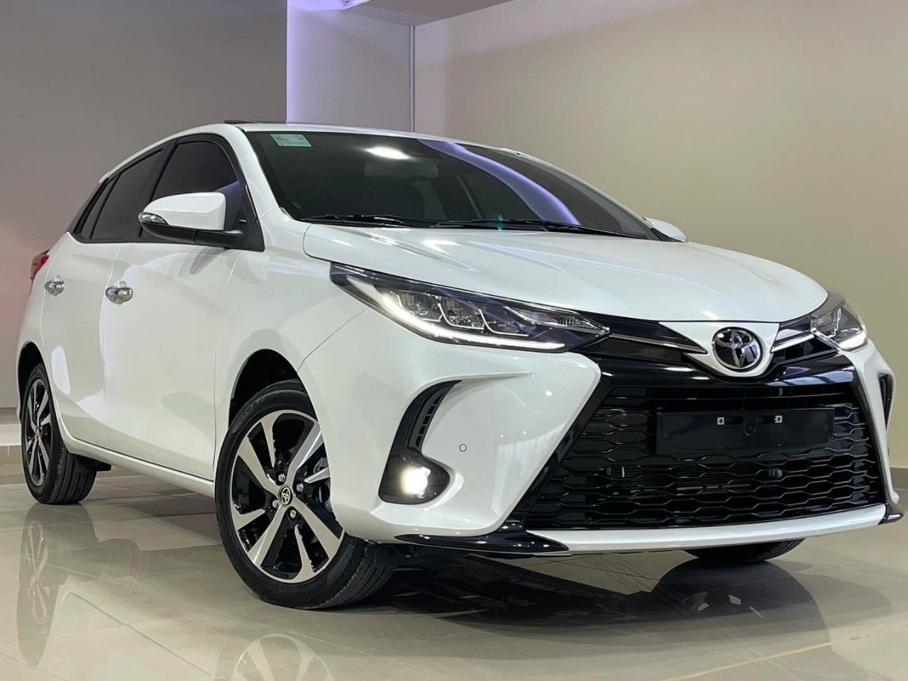 Toyota Yaris Nuevo Financiado en San Juan, deRuedas