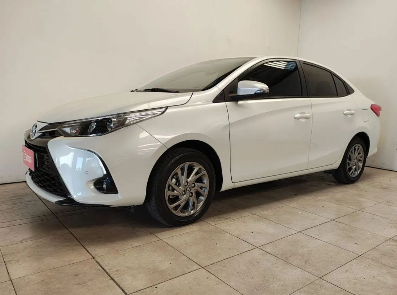 Toyota Yaris Usado en Córdoba, deRuedas