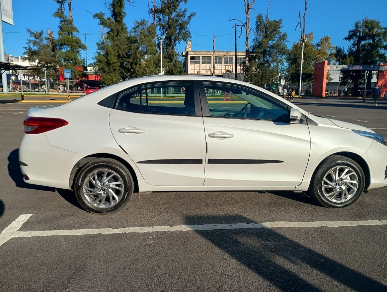Toyota Yaris Usado en Buenos Aires, deRuedas