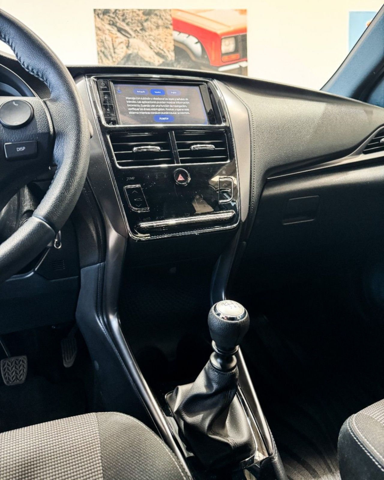 Toyota Yaris Usado Financiado en Córdoba, deRuedas