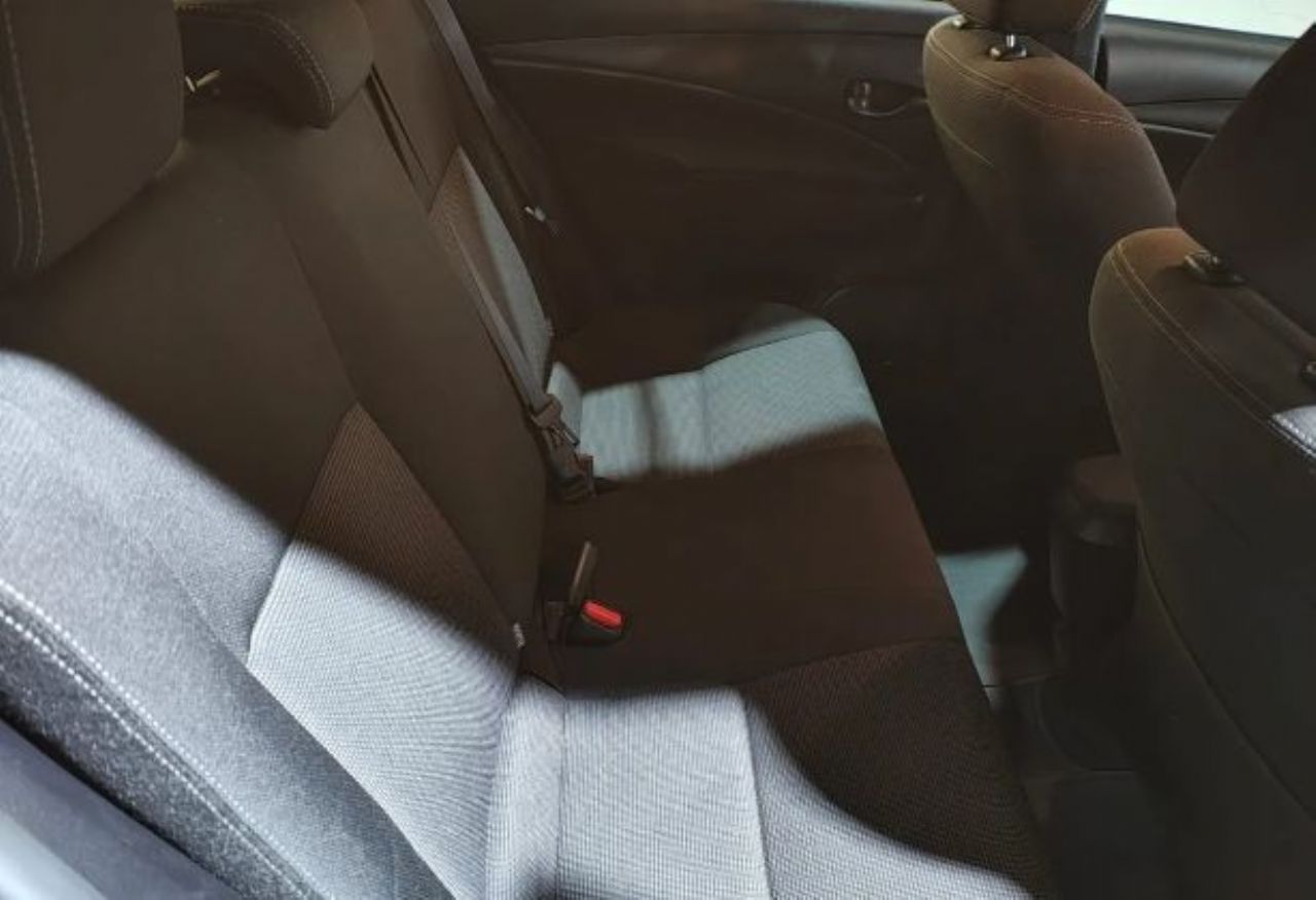 Toyota Yaris Usado en Córdoba, deRuedas
