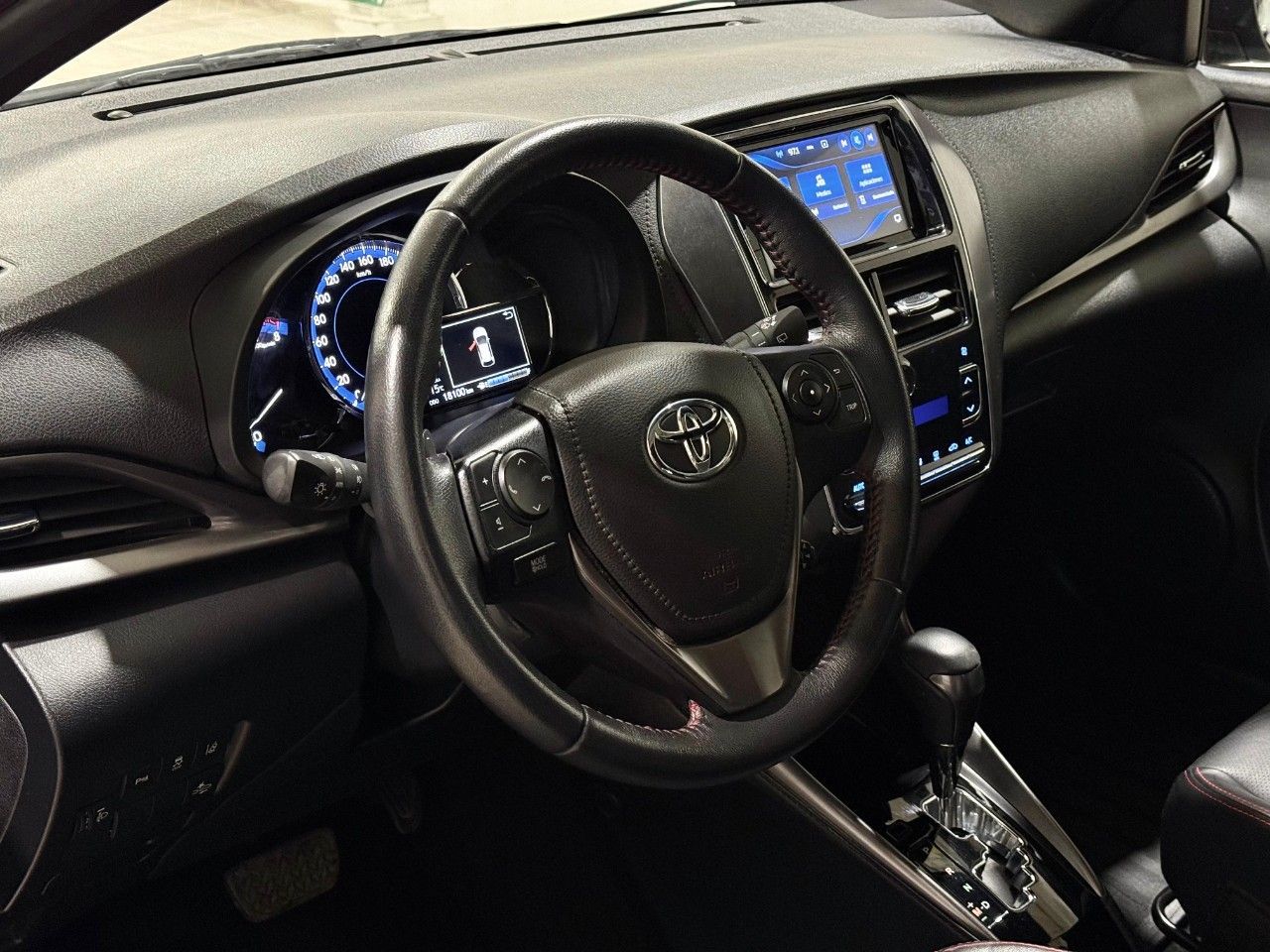 Toyota Yaris Usado Financiado en San Juan, deRuedas