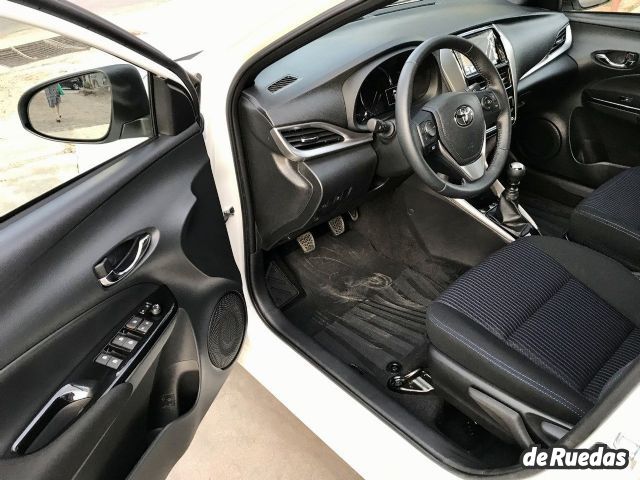 Toyota Yaris Nuevo en Mendoza, deRuedas