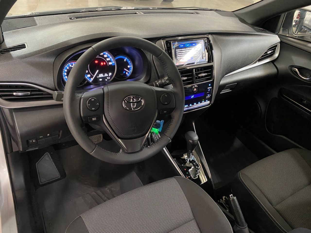 Toyota Yaris Nuevo en Mendoza, deRuedas
