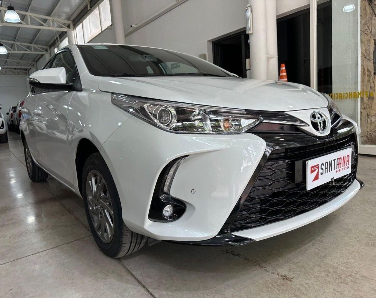 Toyota Yaris Nuevo en Mendoza, deRuedas