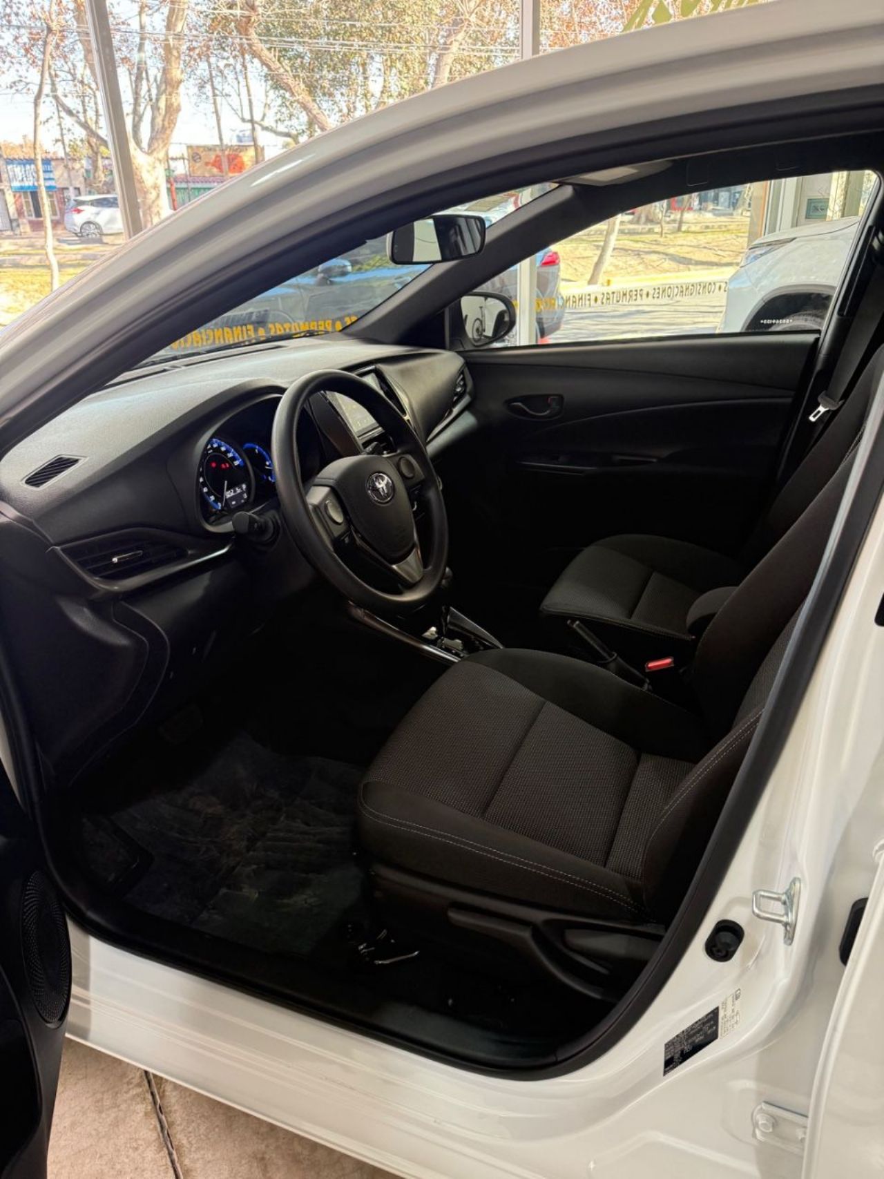 Toyota Yaris Nuevo Financiado en Mendoza, deRuedas