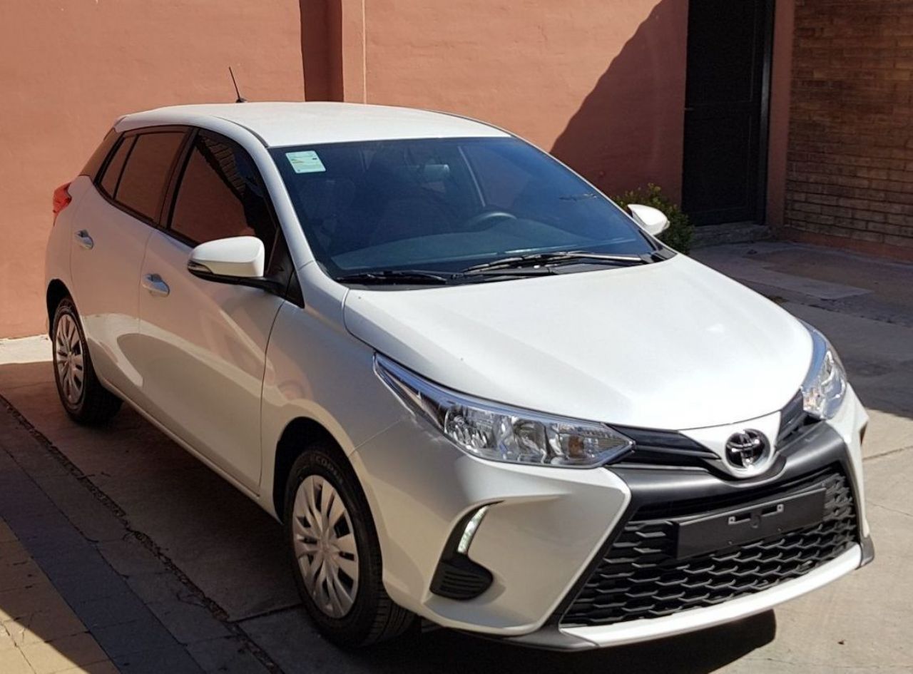 Toyota Yaris Nuevo en Mendoza, deRuedas
