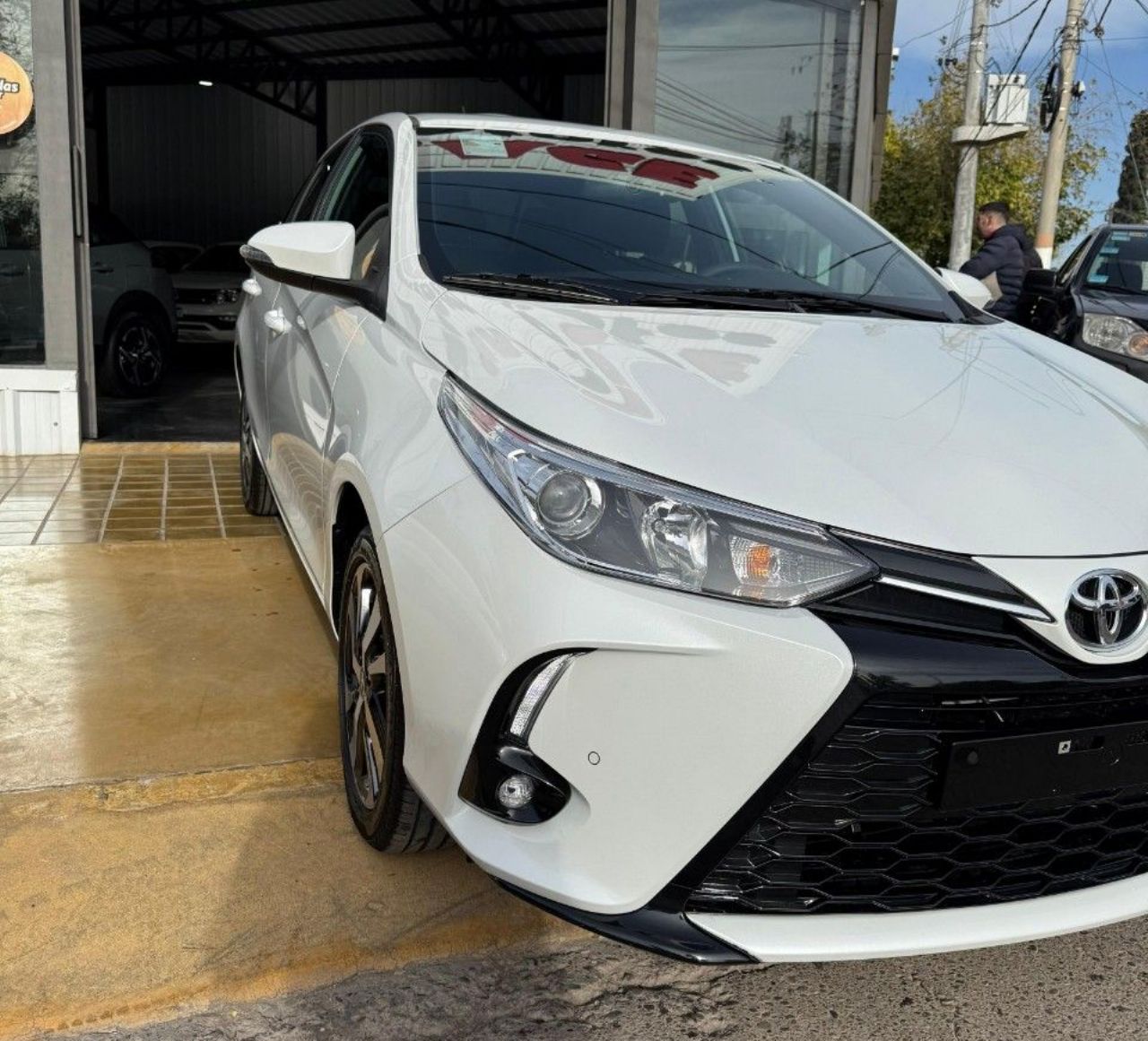 Toyota Yaris Nuevo Financiado en San Juan, deRuedas