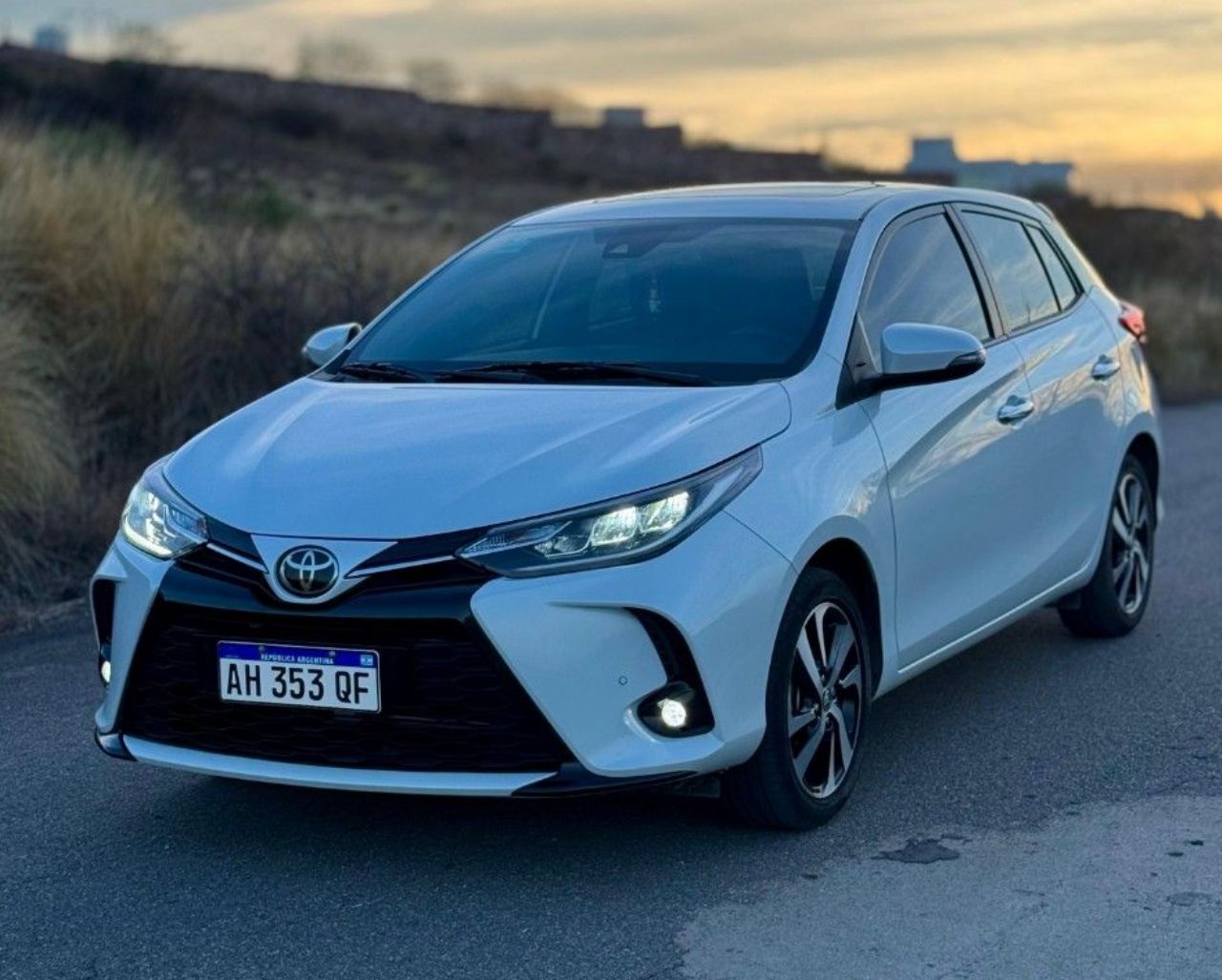 Toyota Yaris Usado Financiado en Córdoba, deRuedas