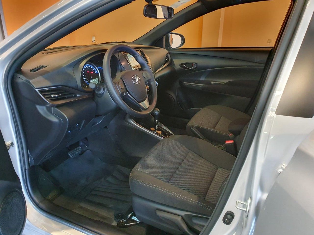 Toyota Yaris Nuevo en Mendoza, deRuedas
