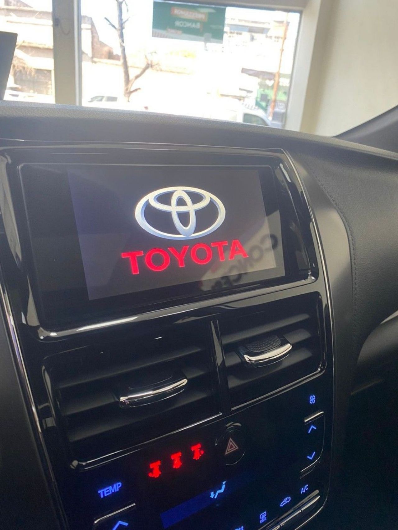 Toyota Yaris Nuevo Financiado en Córdoba, deRuedas