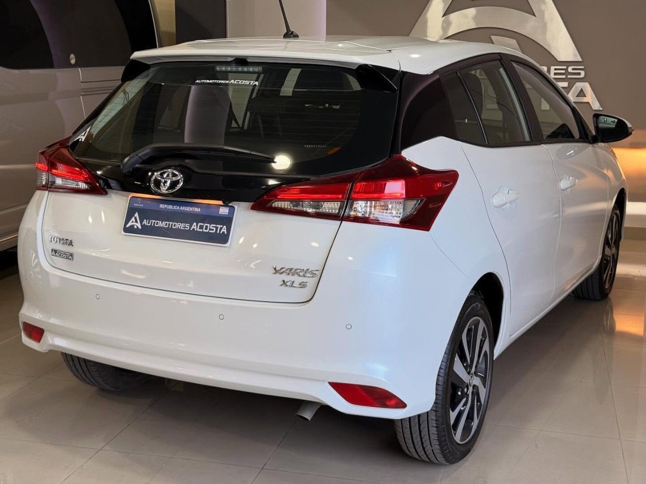 Toyota Yaris Usado Financiado en San Juan, deRuedas