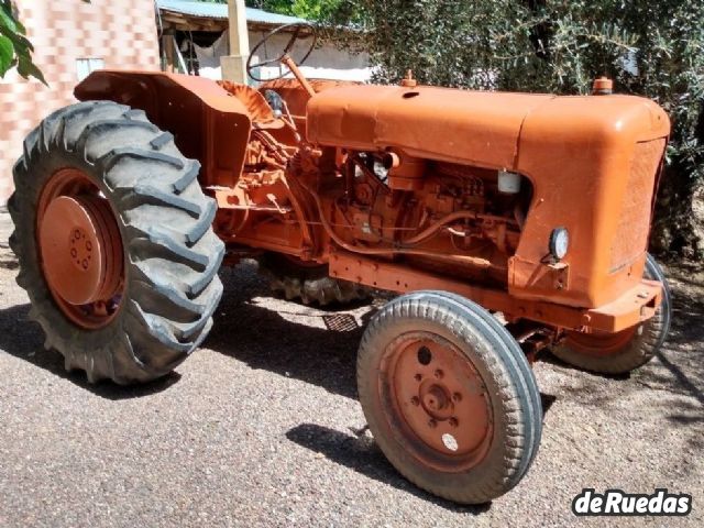 Tractor Fiat Usado en Mendoza, deRuedas