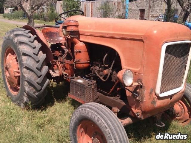 Tractor Fiat Usado en Mendoza, deRuedas