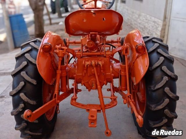 Tractor Fiat Usado en Mendoza, deRuedas