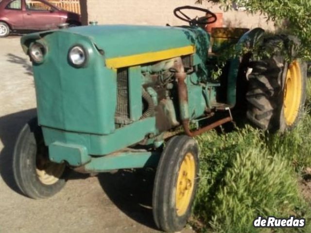 Tractor John Deere Usado en Río Negro, deRuedas