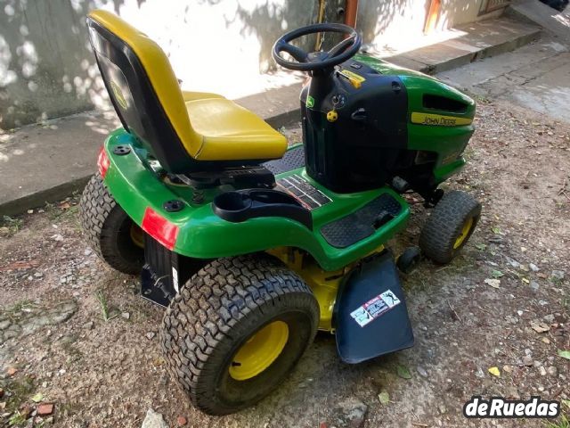 Tractor John Deere Usado en Santa Fe, deRuedas