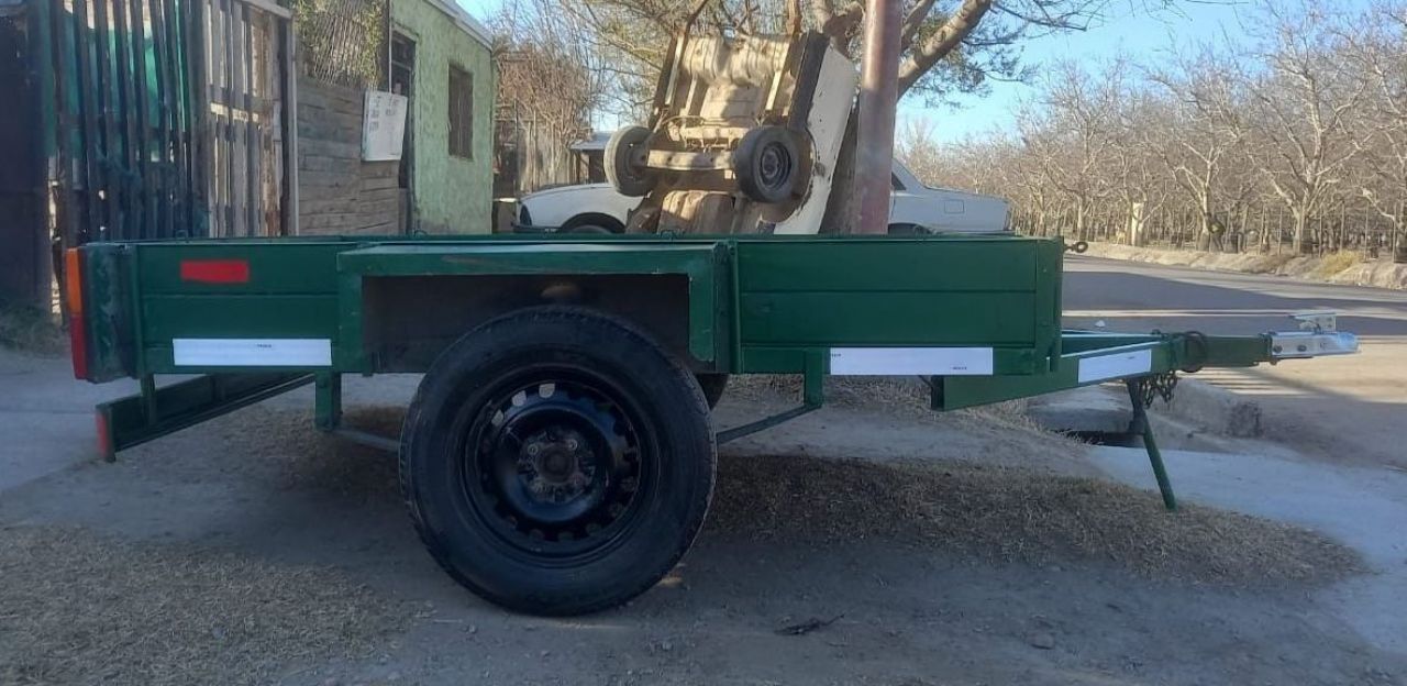 Trailer 1 eje Usado en Mendoza, deRuedas
