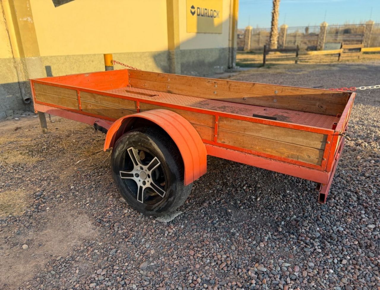 Trailer 1 eje Usado en Mendoza, deRuedas