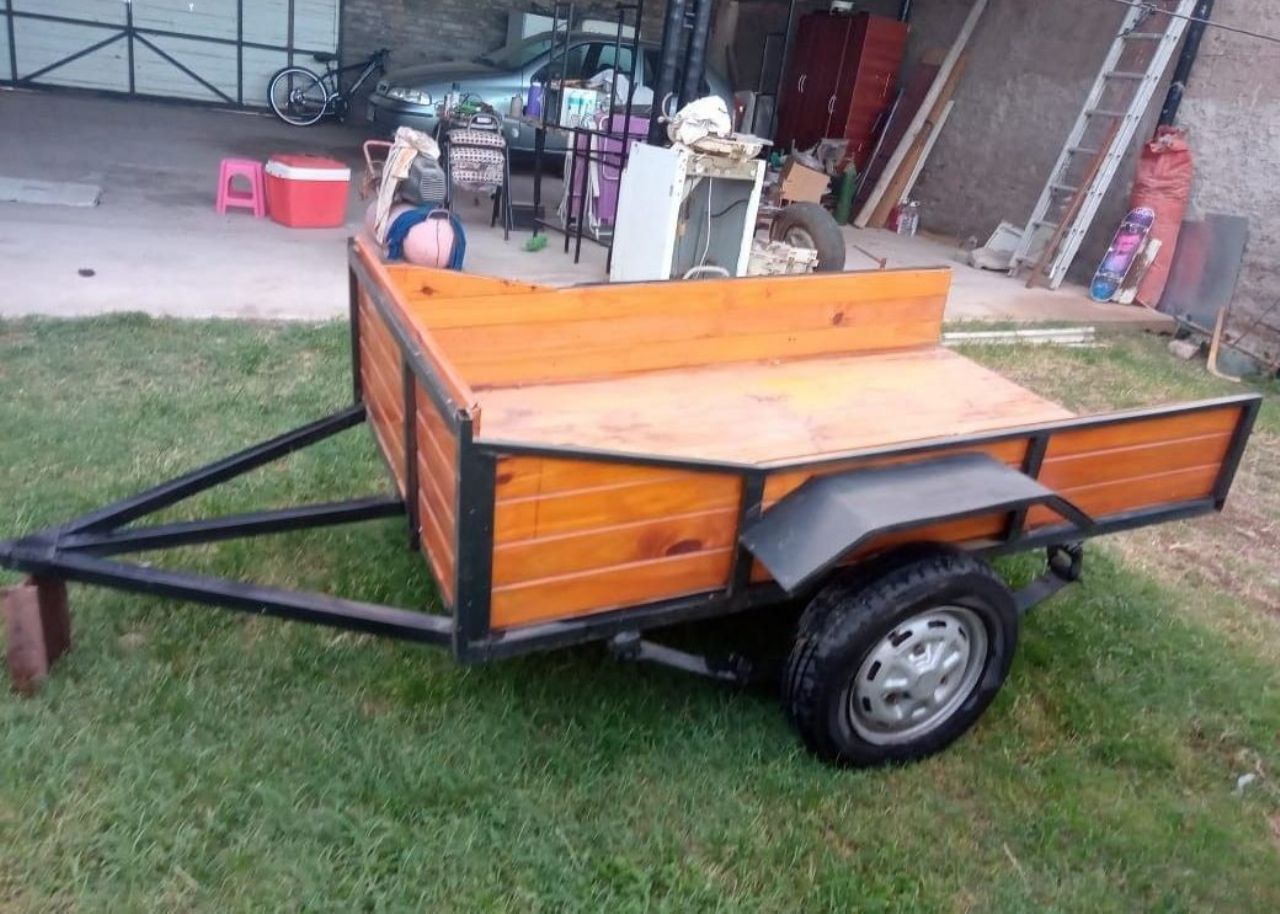 Trailer 1 eje Usado en Mendoza, deRuedas