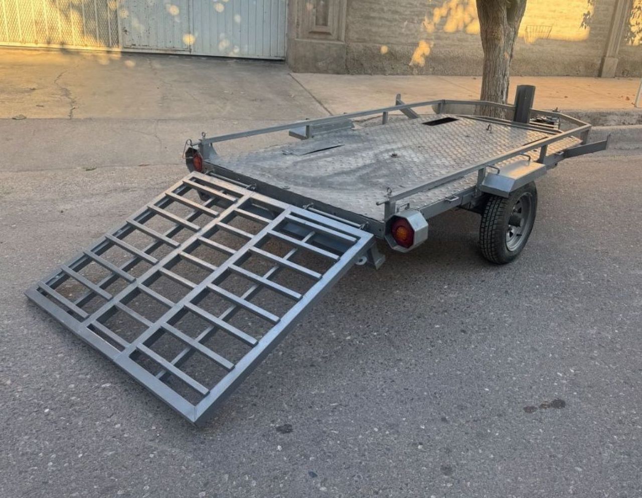 Trailer 1 eje Usado en Mendoza, deRuedas