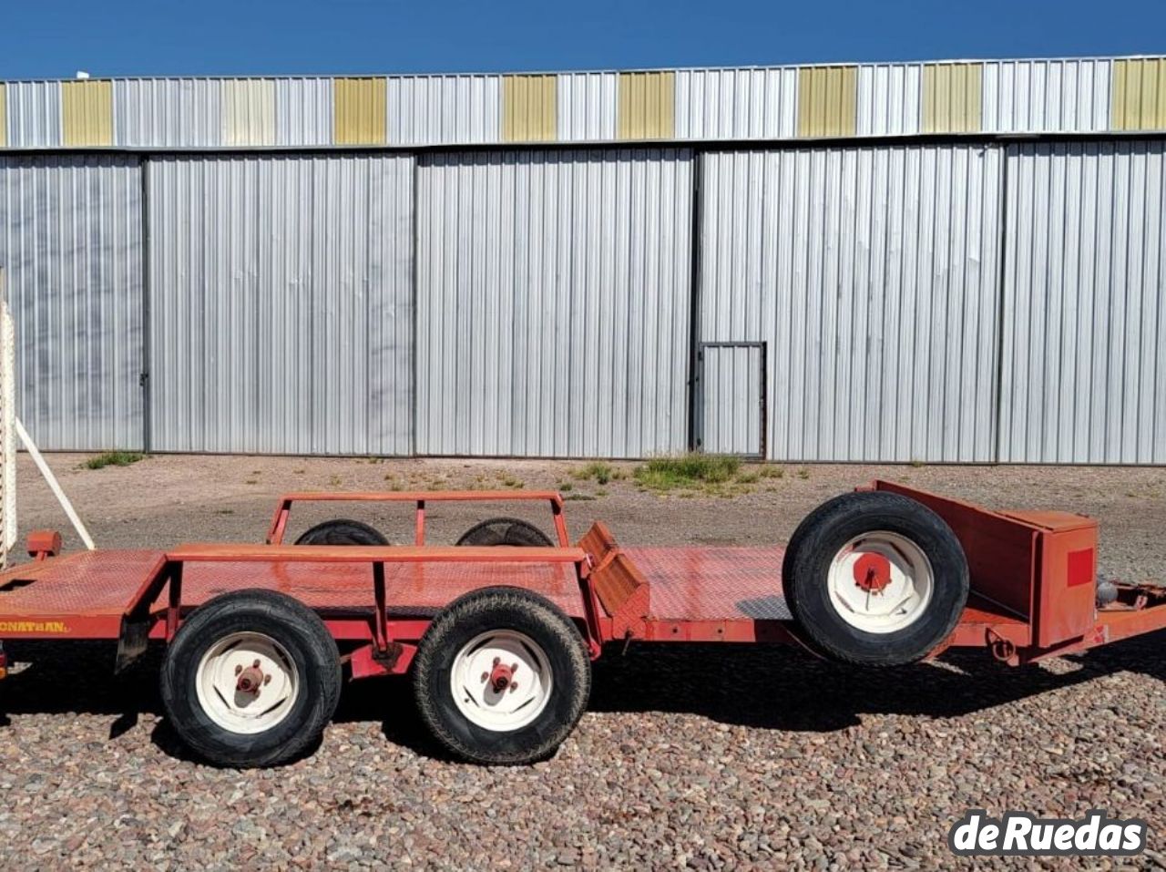 Trailer 2 ejes Usado en Mendoza, deRuedas