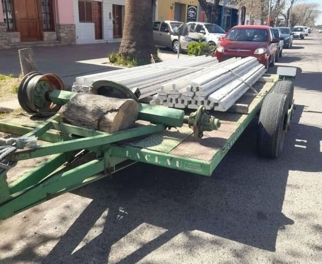 Trailer 2 ejes Usado en Mendoza, deRuedas