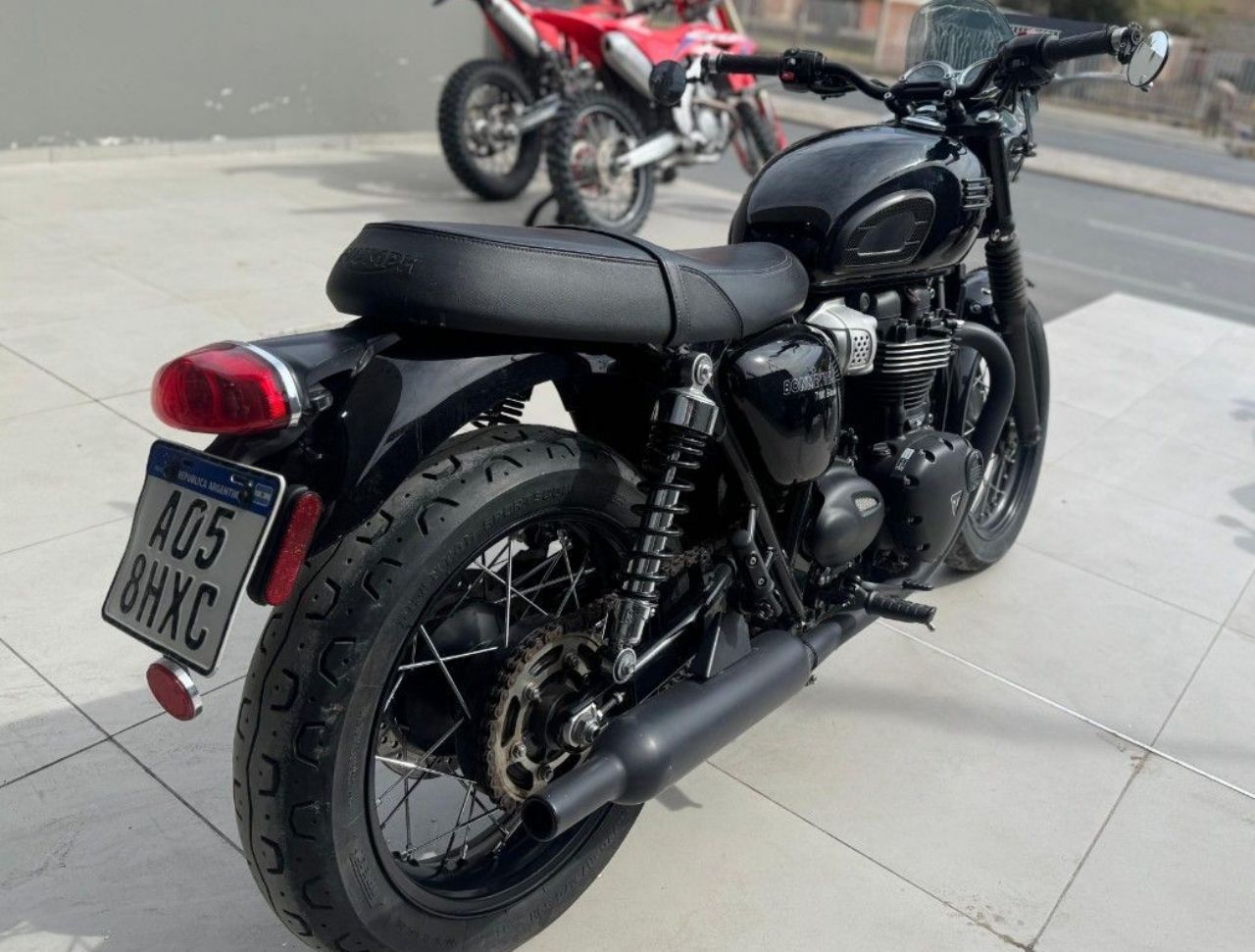 Triumph Bonneville Usada en San Juan, deRuedas
