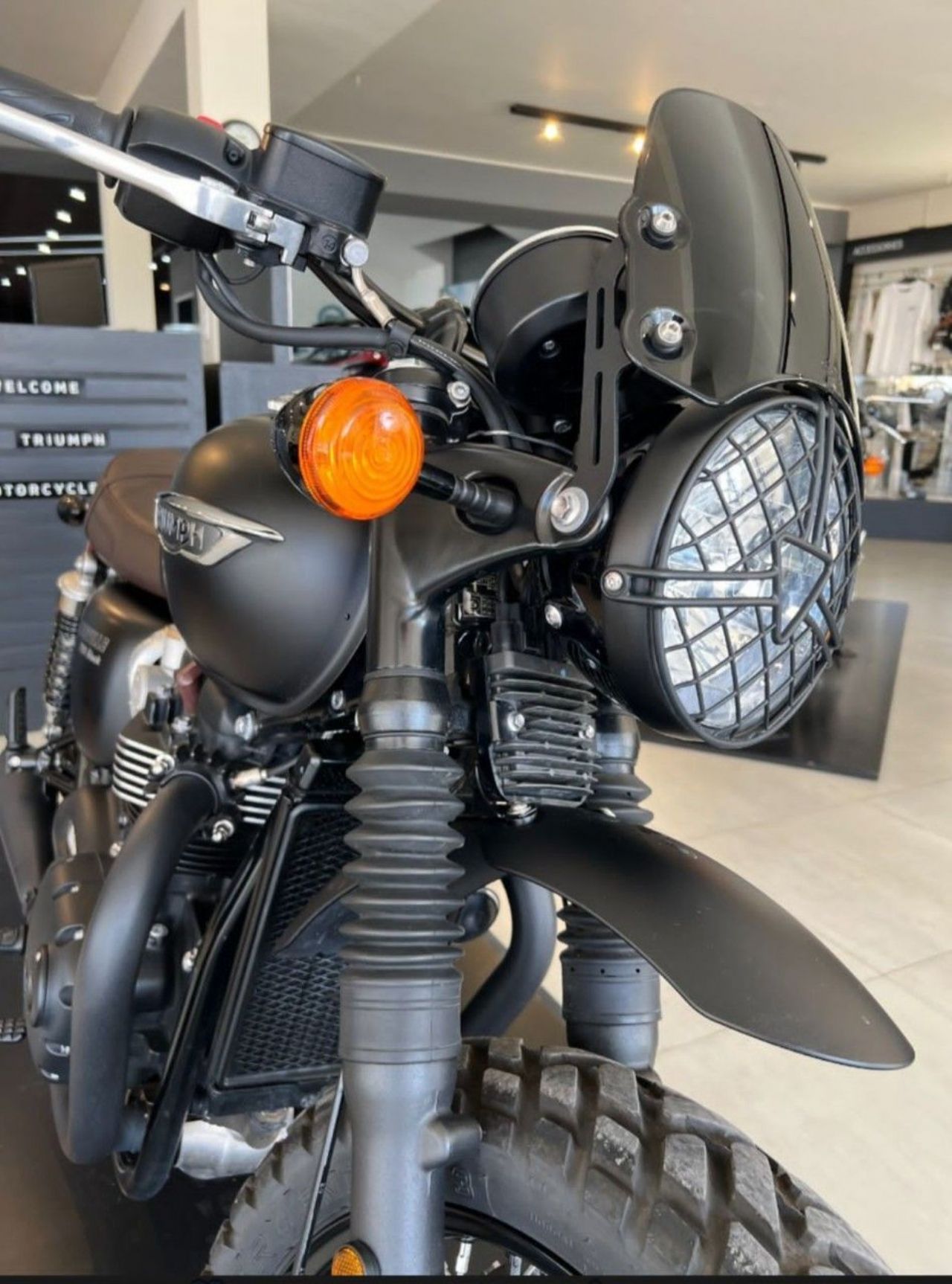 Triumph Bonneville Usada en Mendoza, deRuedas