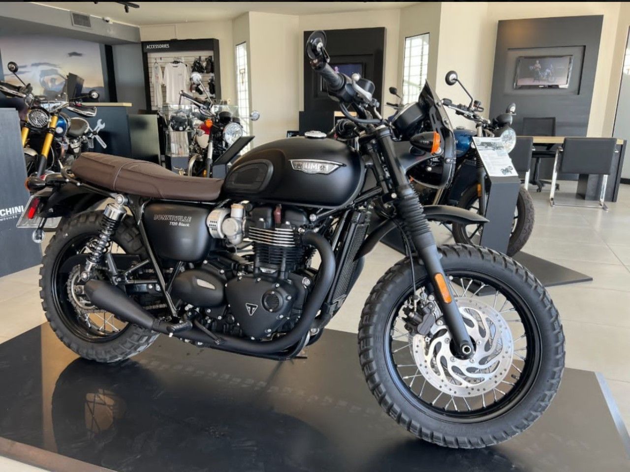 Triumph Bonneville Usada en Mendoza, deRuedas