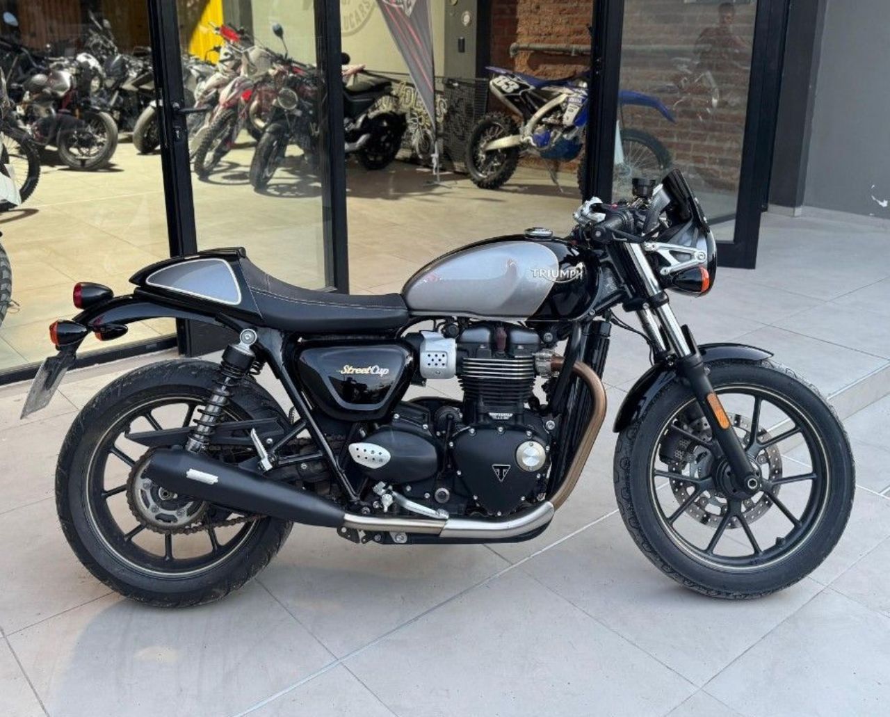Triumph CUP Usada en San Juan, deRuedas