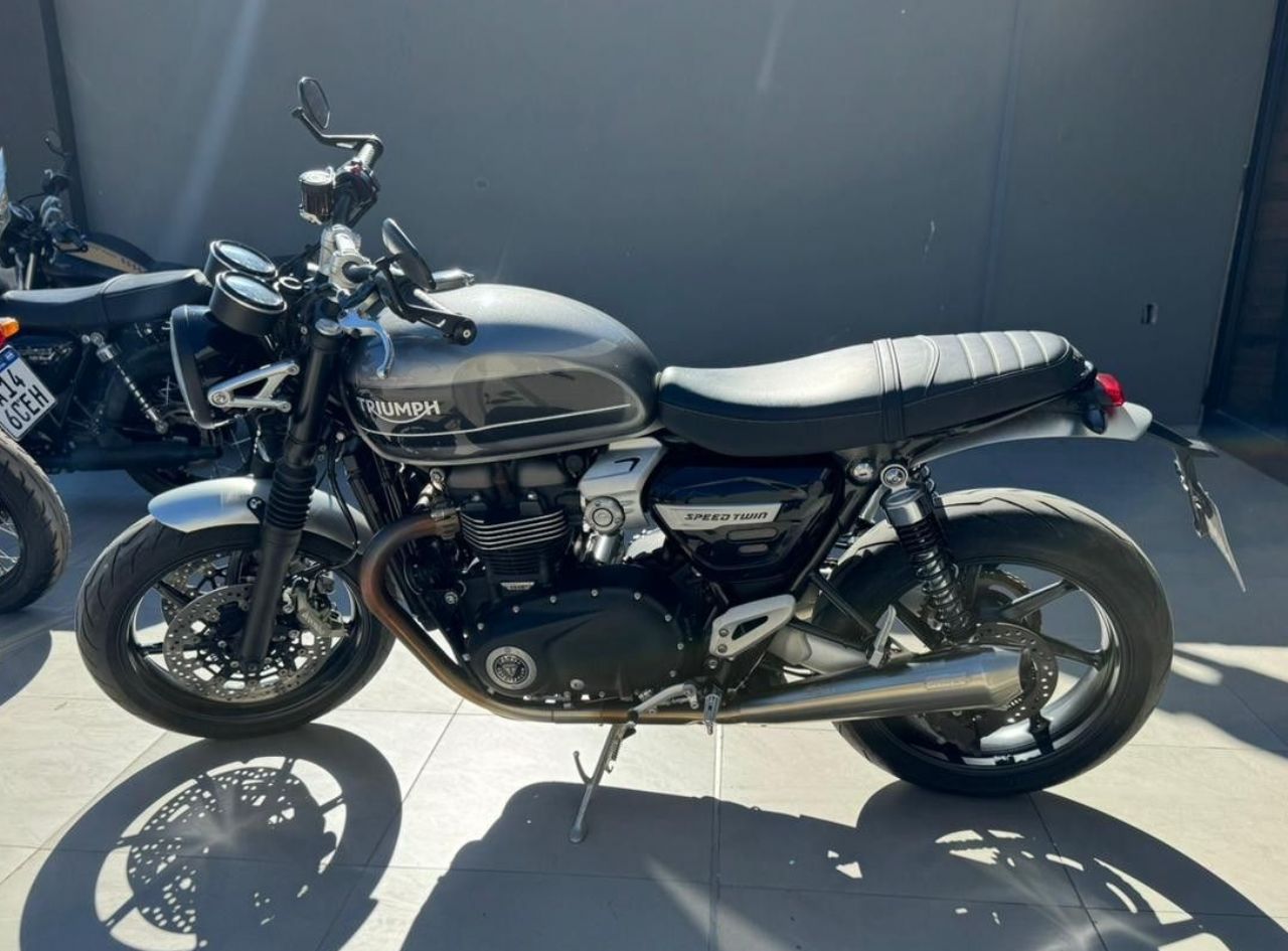 Triumph Speed Twin Usada Financiado en San Juan, deRuedas