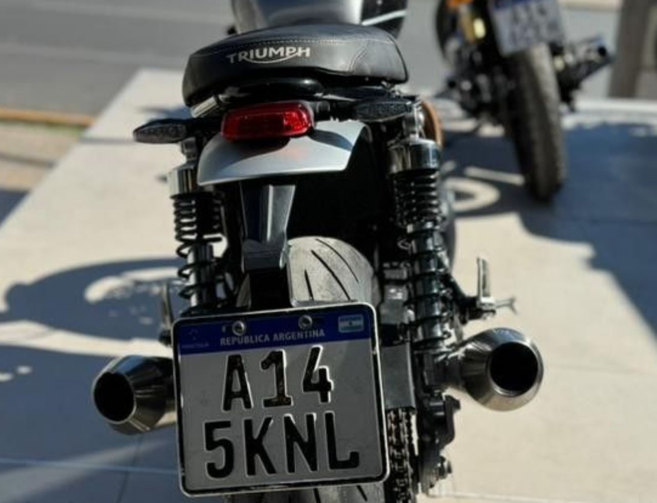 Triumph Speed Twin Usada Financiado en San Juan, deRuedas