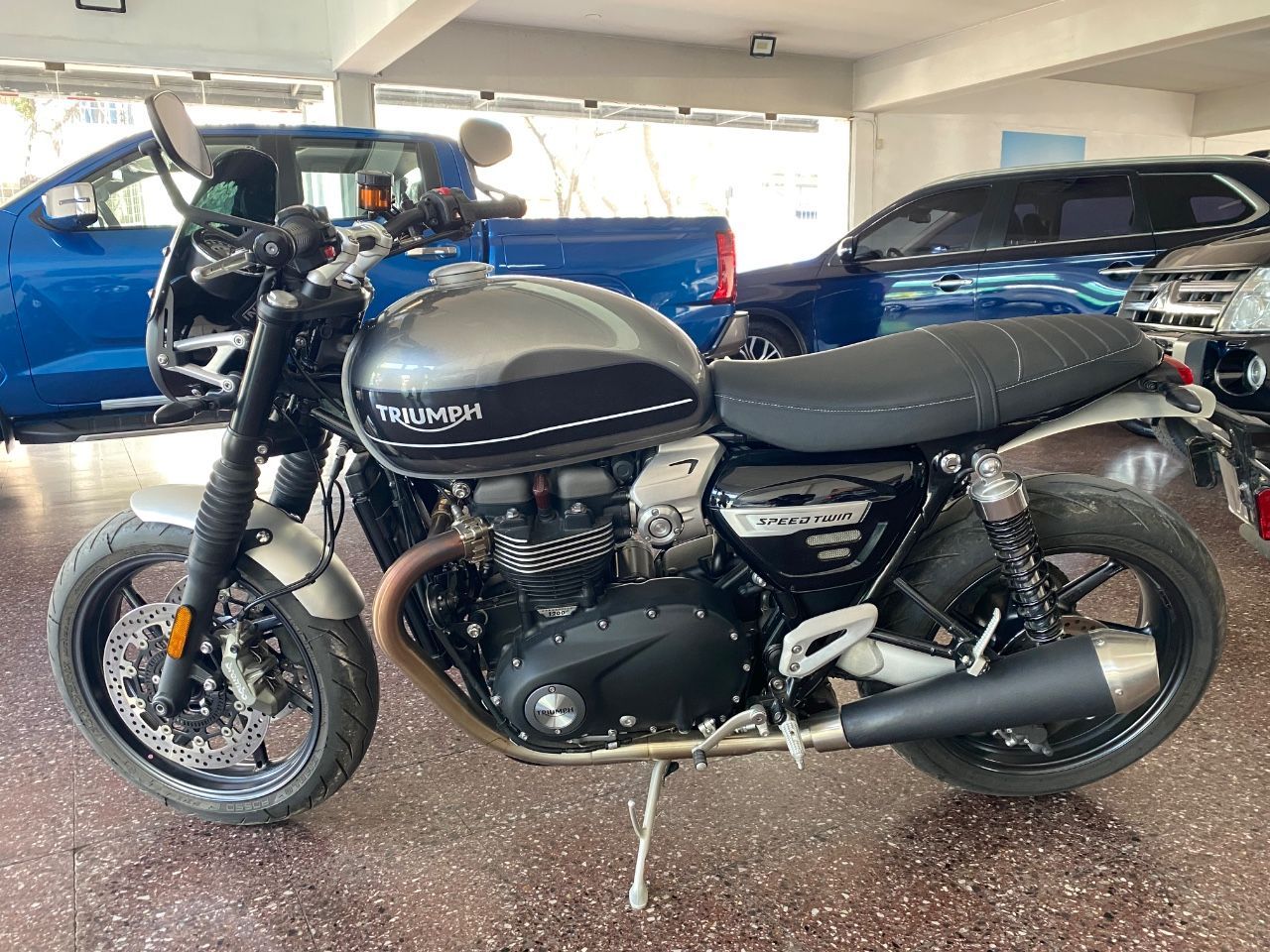 Triumph Speed Twin Usada Financiado en Mendoza, deRuedas