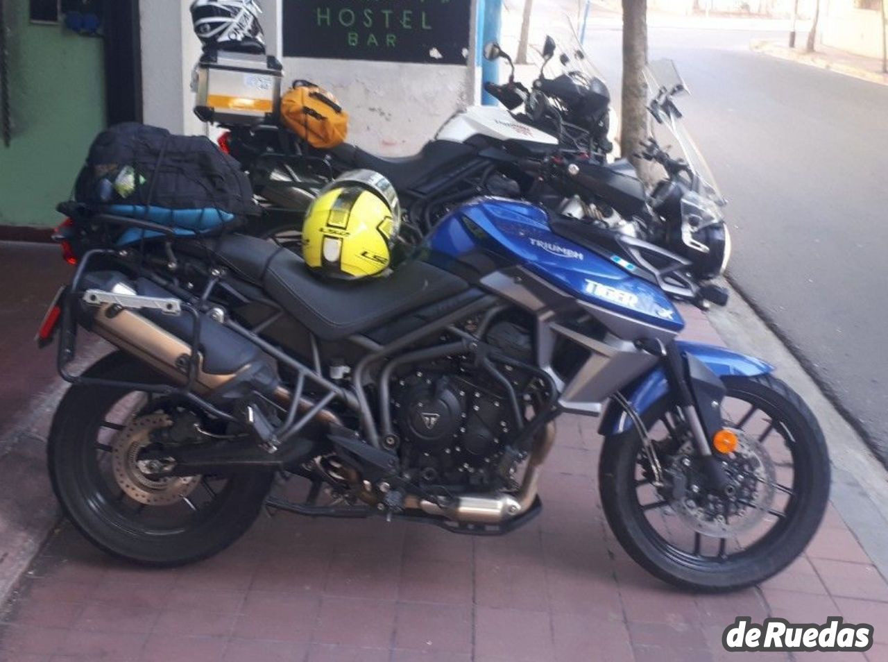 Triumph XRX Usada en San Juan, deRuedas