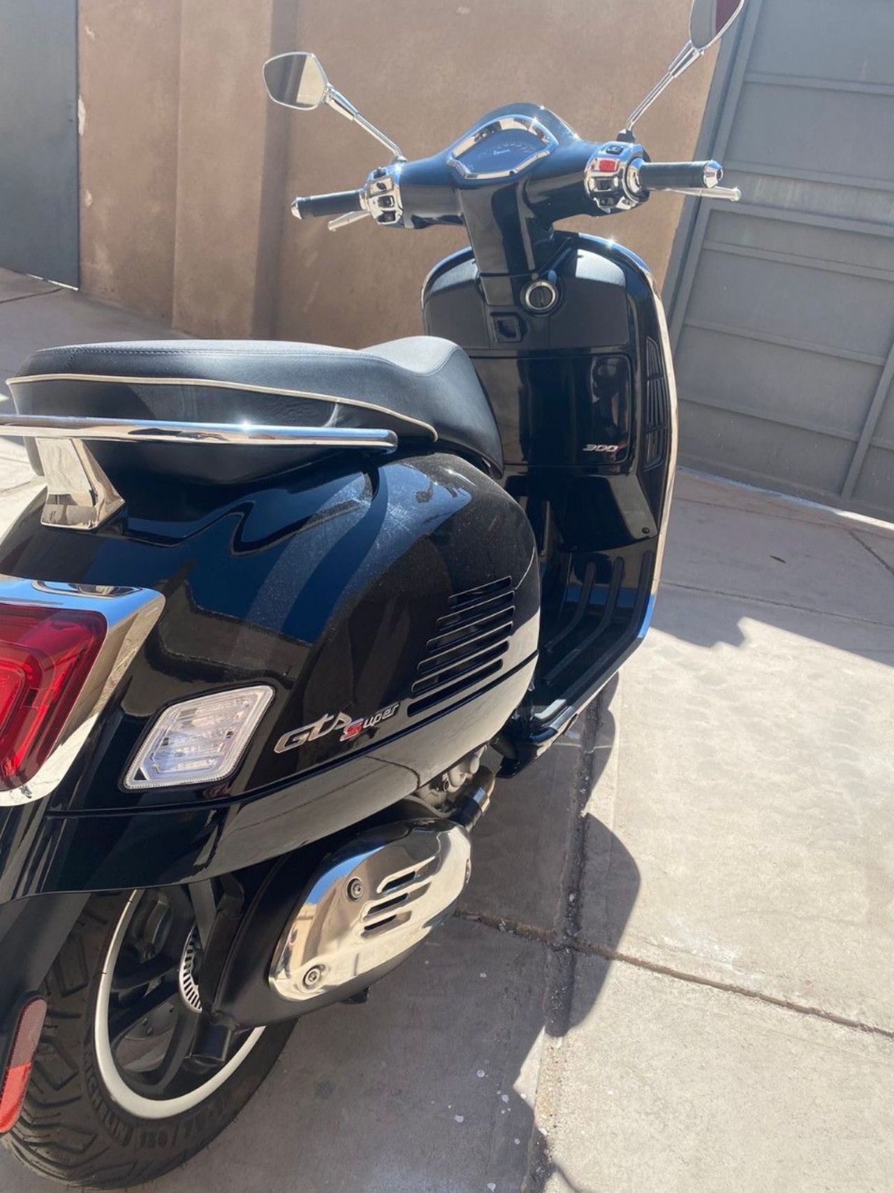 Vespa GTS Nueva en Mendoza, deRuedas