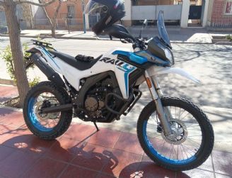 Voge R Usada en Mendoza