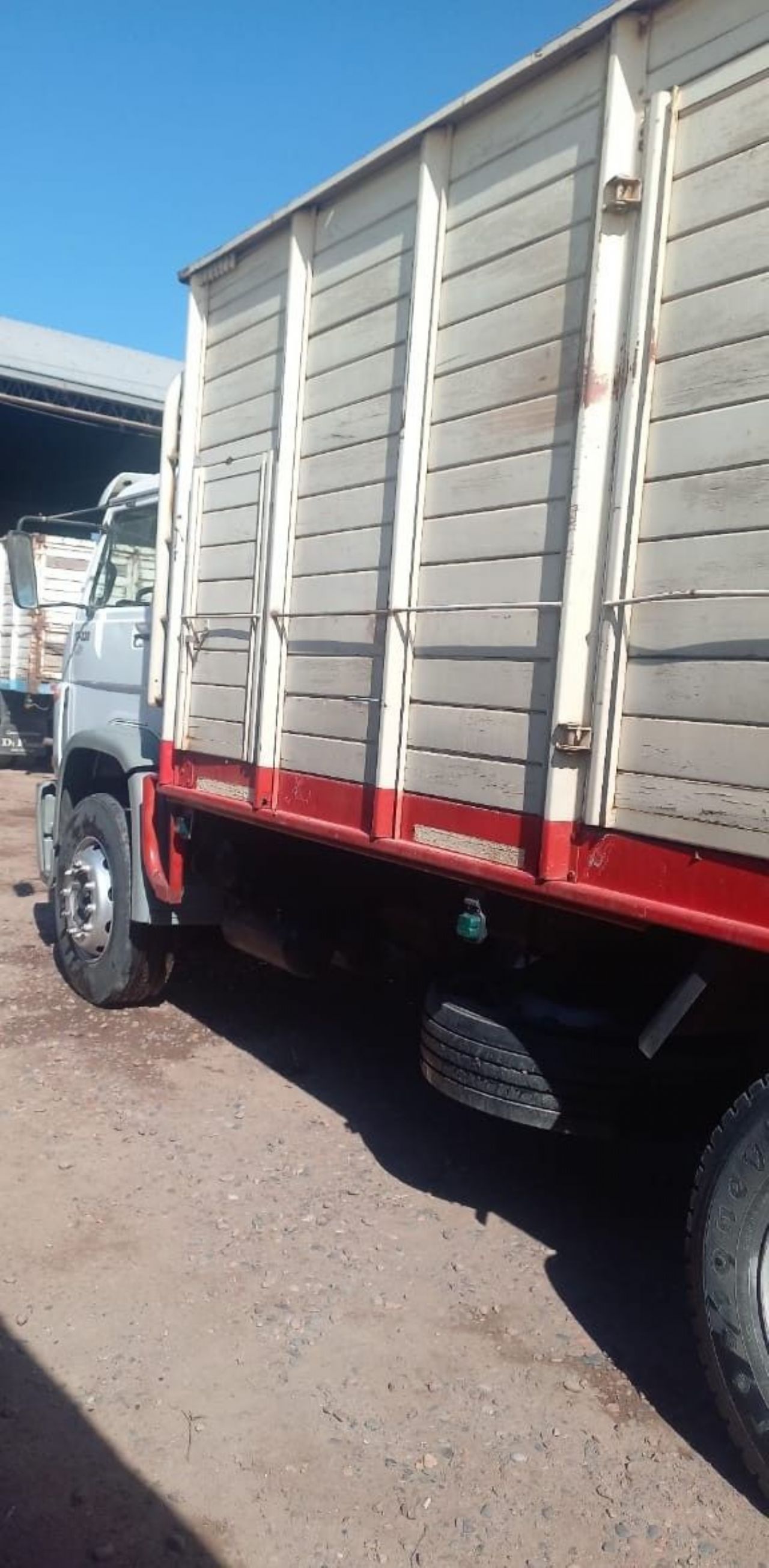 Volkswagen 17.220 Usado en Mendoza, deRuedas