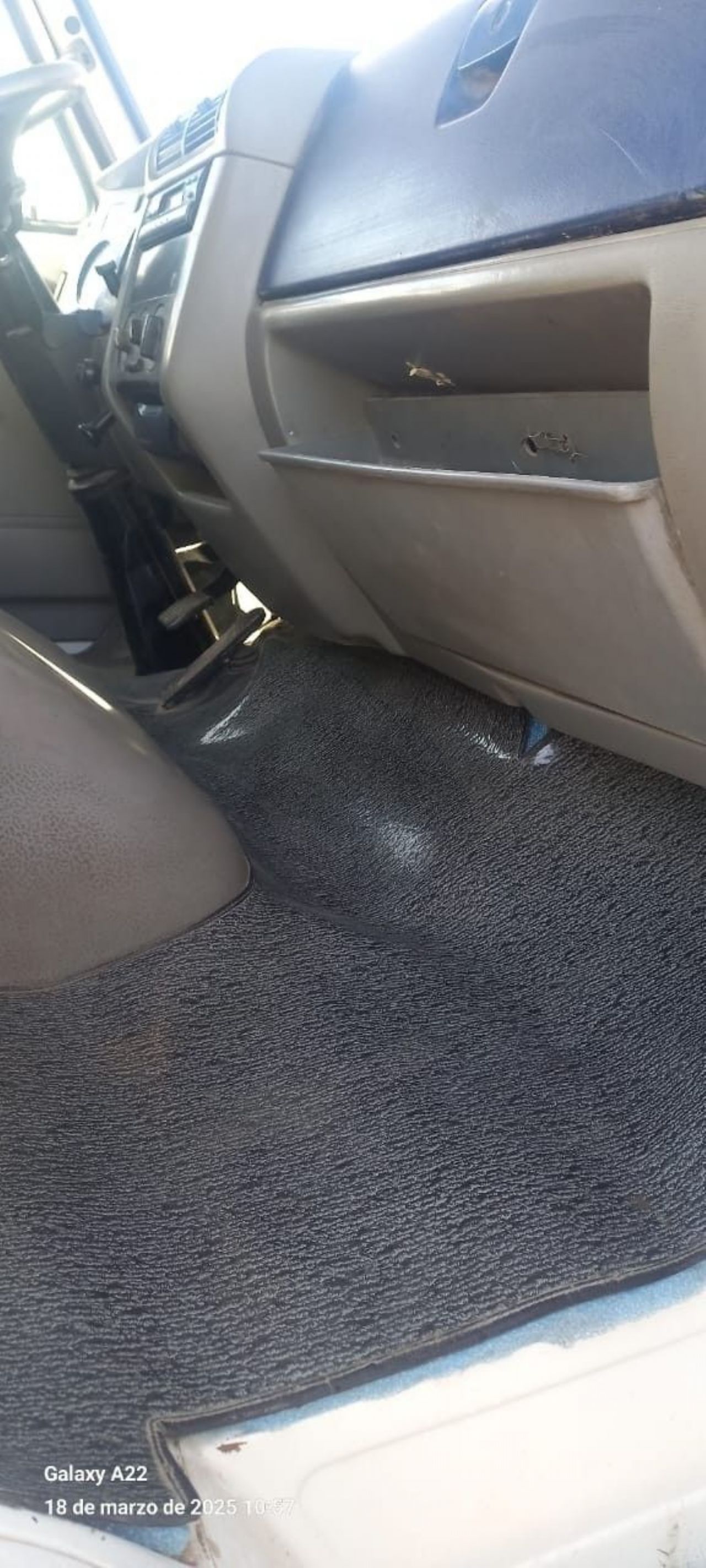 Volkswagen 17.220 Usado en Mendoza, deRuedas
