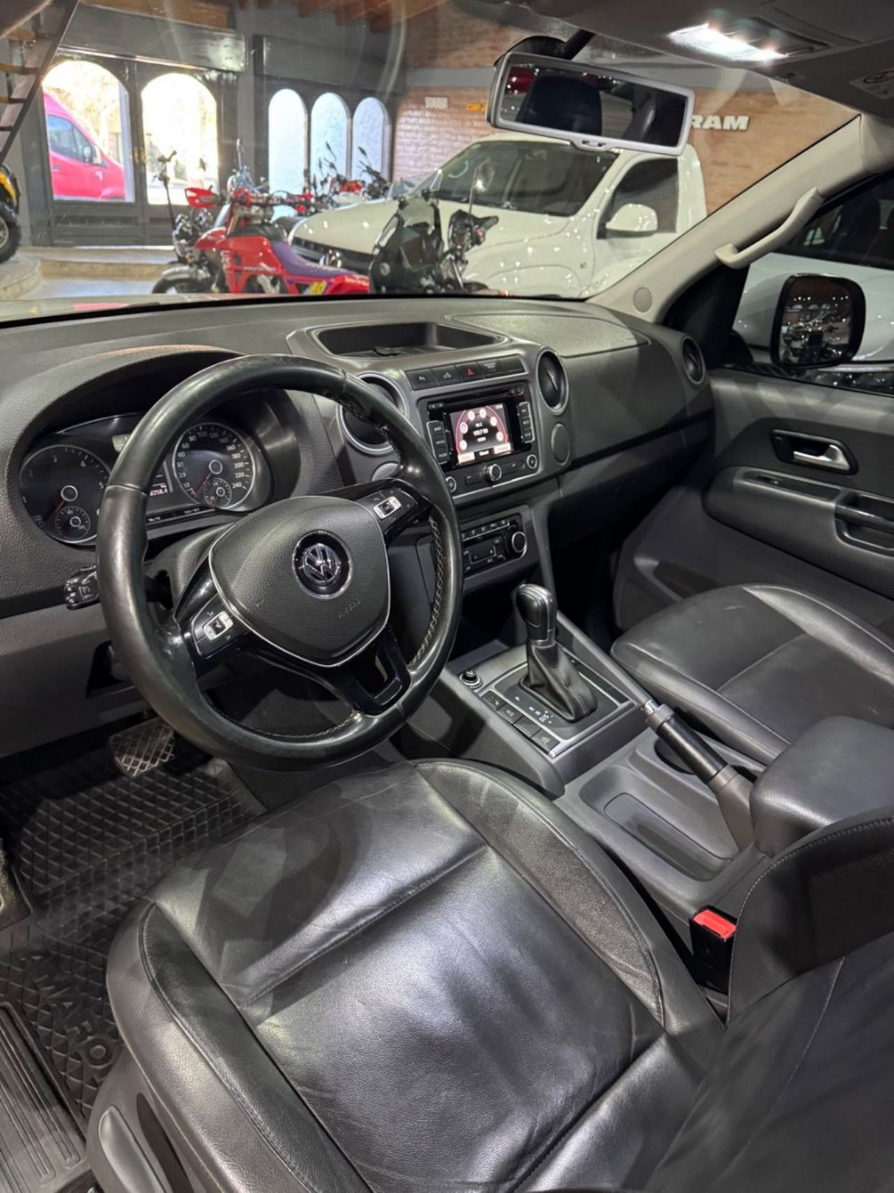 Volkswagen Amarok Usada Financiado en San Juan, deRuedas