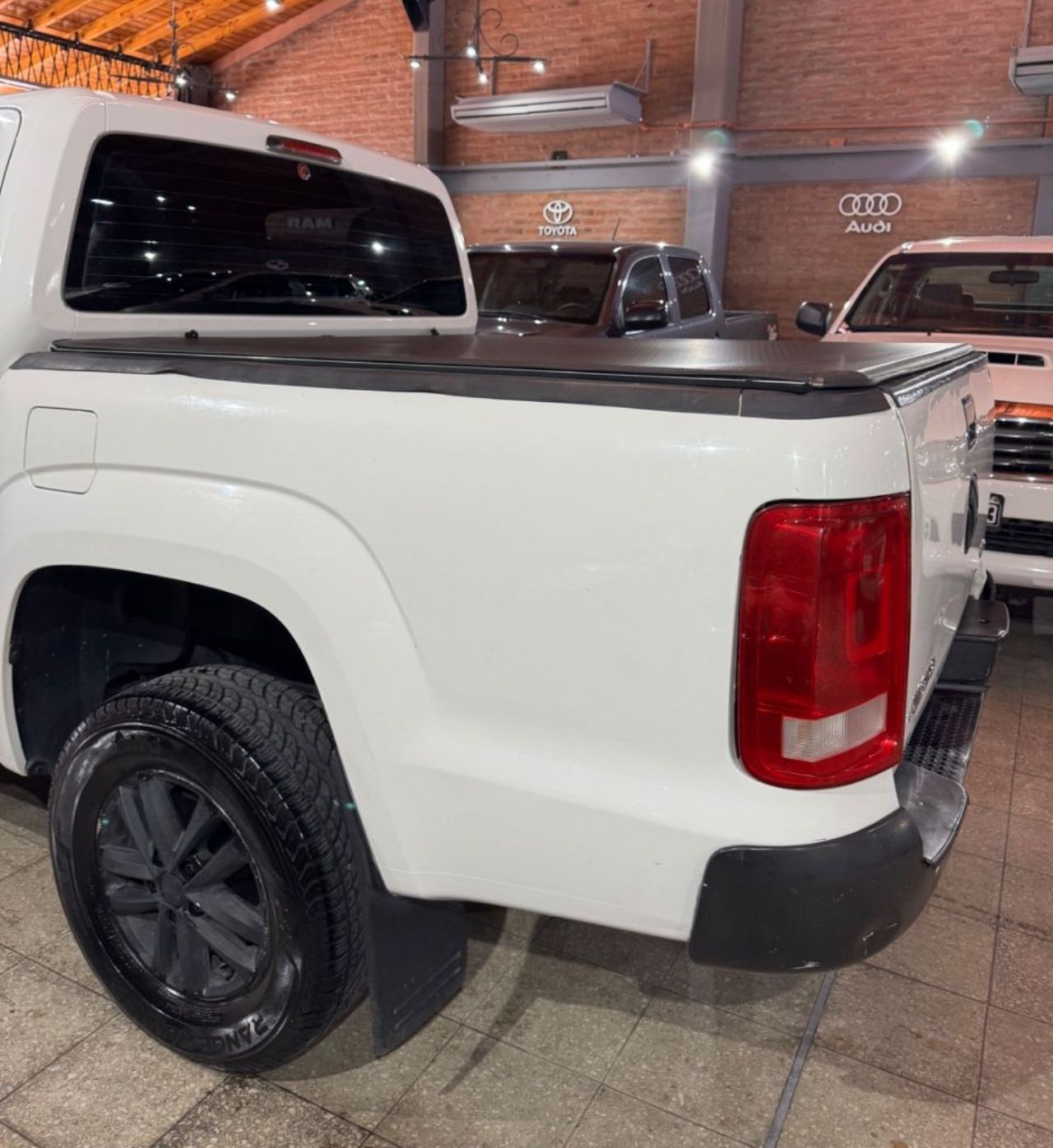 Volkswagen Amarok Usada Financiado en San Juan, deRuedas