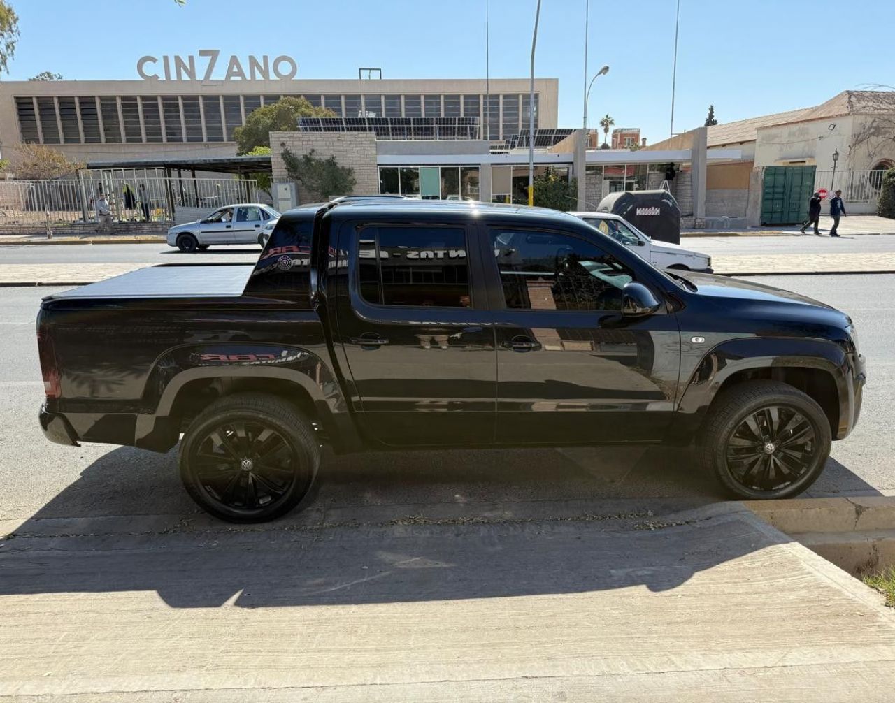 Volkswagen Amarok Usada Financiado en San Juan, deRuedas